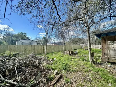 445 W Hartel Street Sour Lake TX 77659