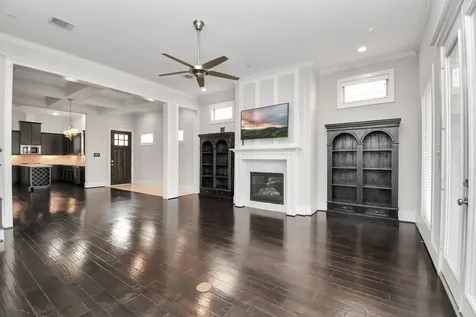 239 W 27th Street Houston TX 77008