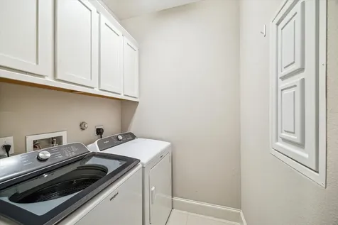 239 W 27th Street Houston TX 77008
