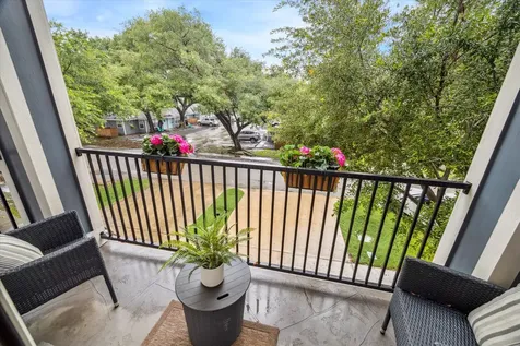 239 W 27th Street Houston TX 77008