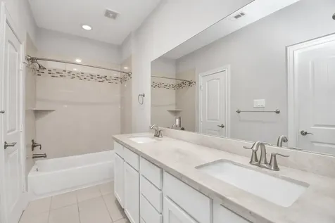 239 W 27th Street Houston TX 77008