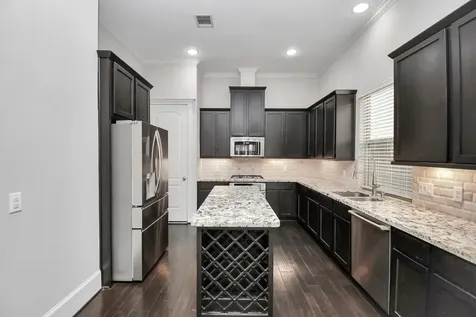 239 W 27th Street Houston TX 77008