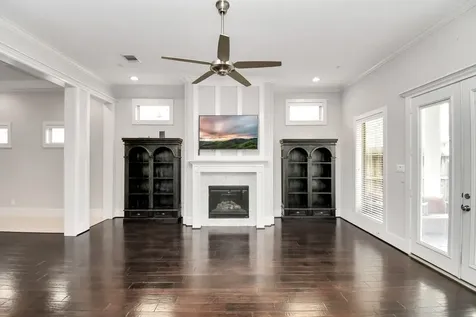 239 W 27th Street Houston TX 77008