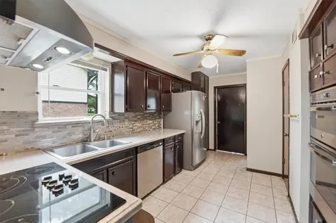 8115 Theisswood Road Spring TX 77379