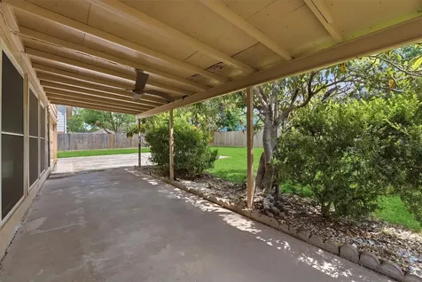 8115 Theisswood Road Spring TX 77379