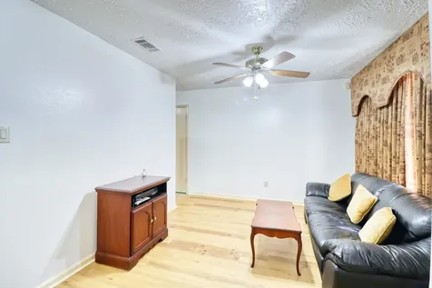 3446 Cheaney Drive Houston TX 77066