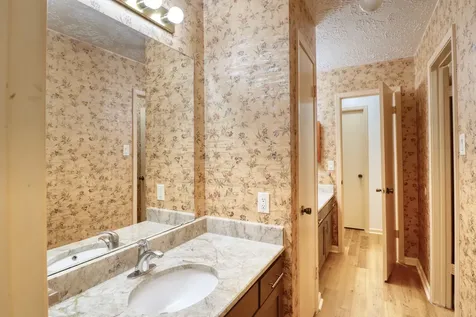 3446 Cheaney Drive Houston TX 77066