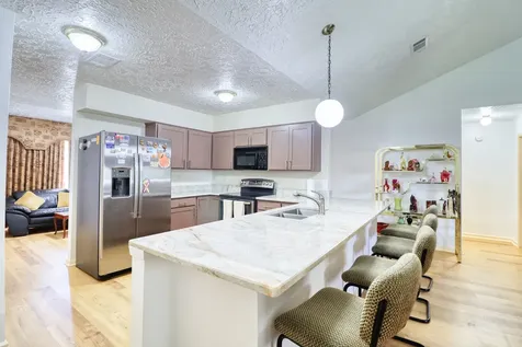 3446 Cheaney Drive Houston TX 77066