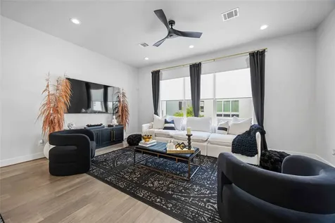3018 Markle Drive Houston TX 77003
