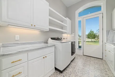 2 Little Sorrell Court Tomball TX 77377