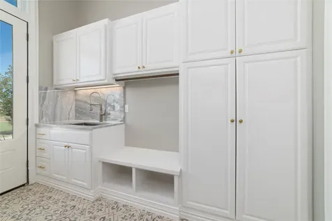 2 Little Sorrell Court Tomball TX 77377
