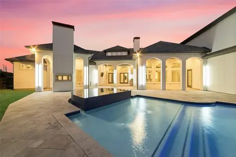 2 Little Sorrell Court Tomball TX 77377