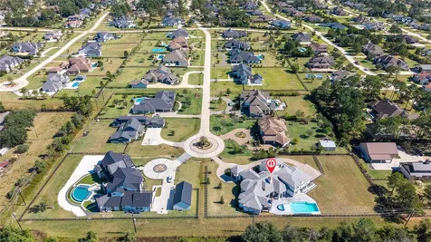 2 Little Sorrell Court Tomball TX 77377