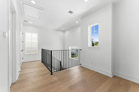 1104 Gibbs Street Houston TX 77009
