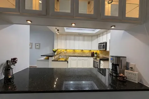 35 Litchfield Lane 229 Houston TX 77024