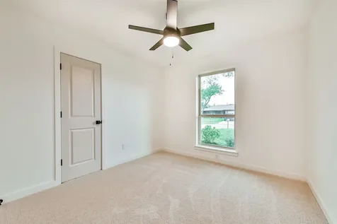 906 River Creek Drive La Porte TX 77571