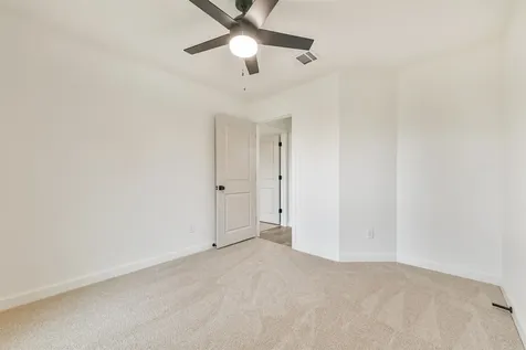 906 River Creek Drive La Porte TX 77571