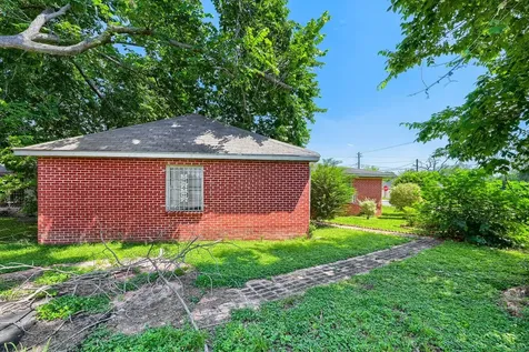 4538 Larkspur Street Houston TX 77051