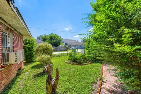 4538 Larkspur Street Houston TX 77051