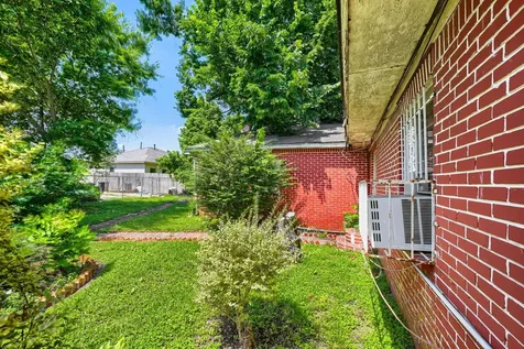 4538 Larkspur Street Houston TX 77051