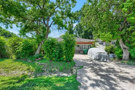 4538 Larkspur Street Houston TX 77051
