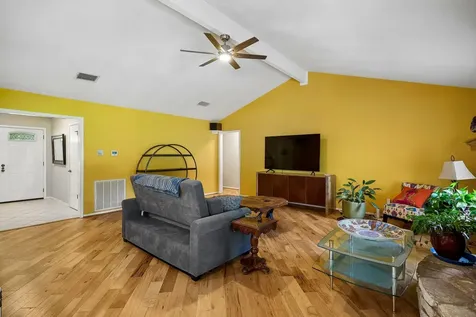 433 Oak Wood Road Kerrville TX 78028