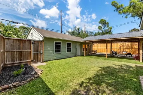 982 West 42nd Street Houston TX 77018