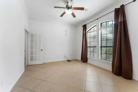 1719 Summergate Drive Conroe TX 77304
