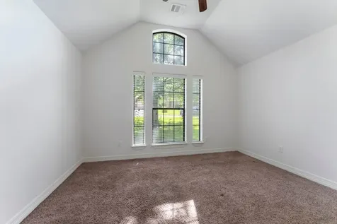 1719 Summergate Drive Conroe TX 77304