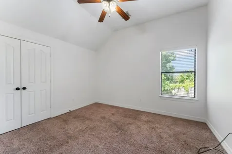 1719 Summergate Drive Conroe TX 77304