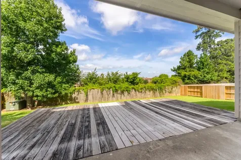 1719 Summergate Drive Conroe TX 77304