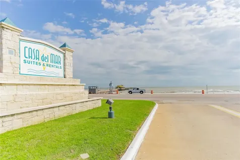 6102 Seawall Boulevard 389 Galveston TX 77551