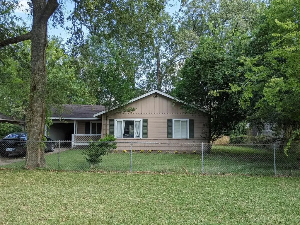 1510 Early Lane Houston TX 77055