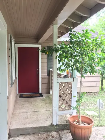 1510 Early Lane Houston TX 77055