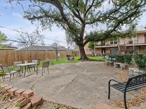 8110 Albacore Drive 12 Houston TX 77074