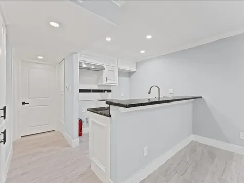 8110 Albacore Drive 12 Houston TX 77074