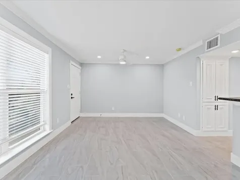 8110 Albacore Drive 12 Houston TX 77074