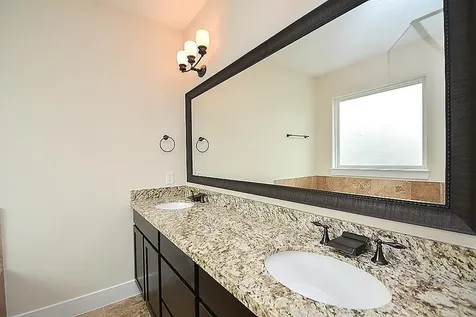 1548 W 23rd Street Houston TX 77008