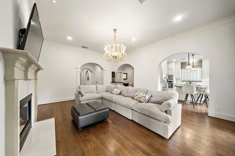 1229 Ripple Creek Drive Houston TX 77057