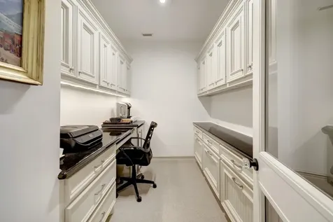 1229 Ripple Creek Drive Houston TX 77057