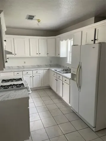1701 Utah Street Baytown TX 77520