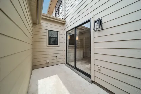 800 Country Place Drive 302 Houston TX 77079