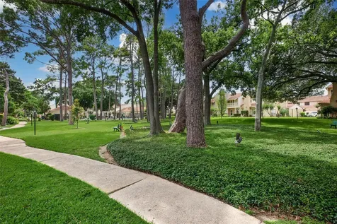 800 Country Place Drive 302 Houston TX 77079