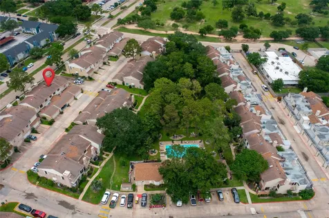 800 Country Place Drive 302 Houston TX 77079