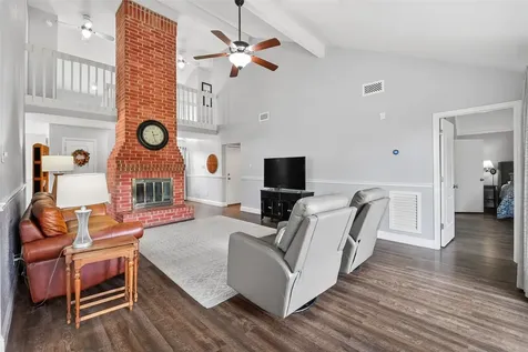 2221 Aberdeen Drive League City TX 77573