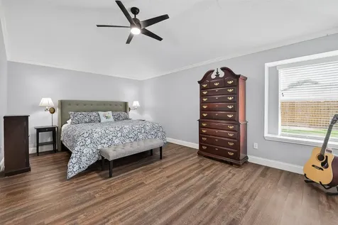 2221 Aberdeen Drive League City TX 77573