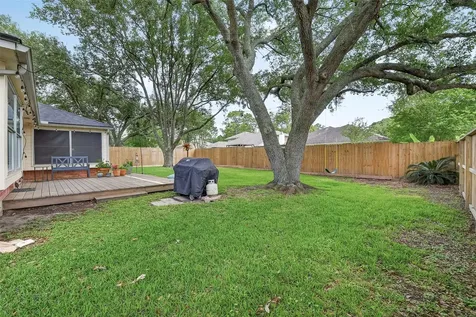 2221 Aberdeen Drive League City TX 77573