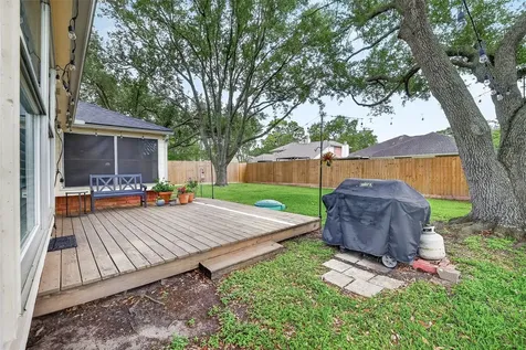 2221 Aberdeen Drive League City TX 77573
