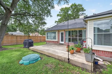 2221 Aberdeen Drive League City TX 77573