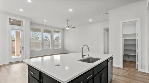 945 Terlingua Creek Drive Conroe TX 77304